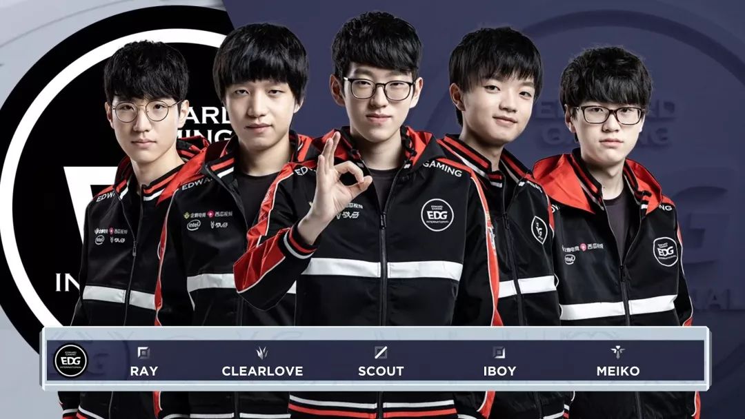 让国足形成 让国足形成